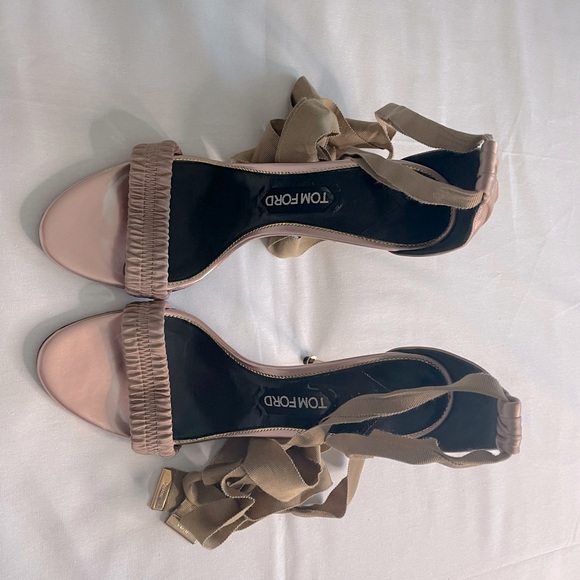 Tom Ford - Picture 5 of 7